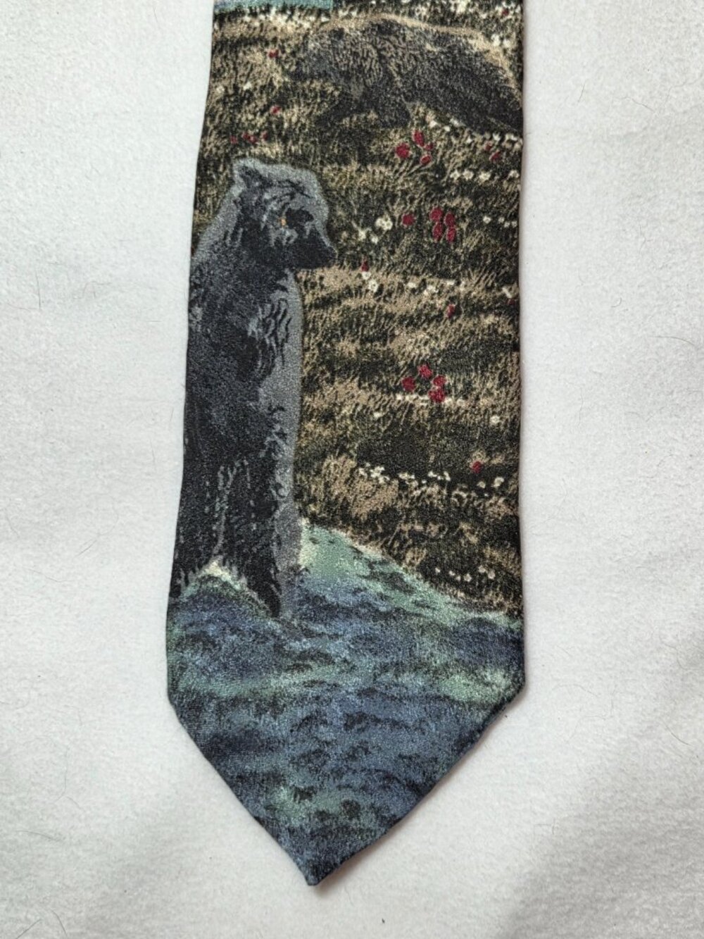 ENDANGERED SPECIES Silk Tie Grizzley Bear Wildlife Nature Outdoor Necktie USA